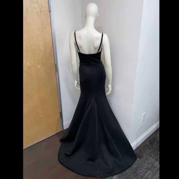 Black dress - Picture 2 of 2